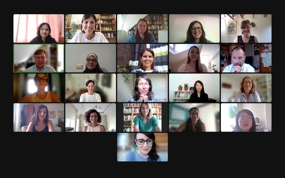 Screenshot van een online ESLT-bijeenkomst met 22 deelnemers op Teams.