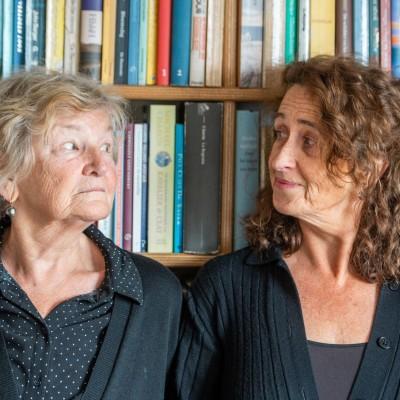 Karina van Santen en Martine Vosmaer