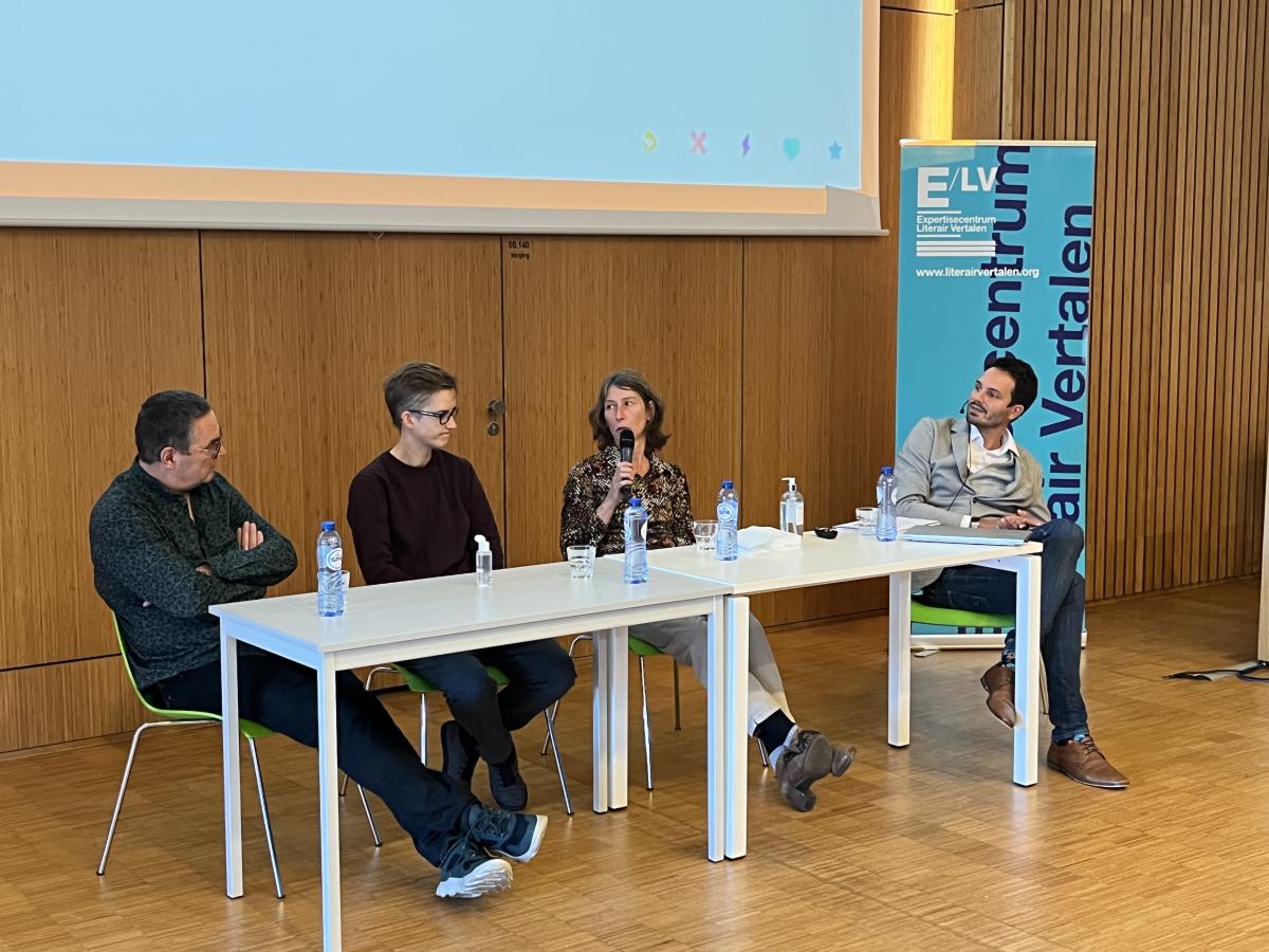 Foto van het panel met Martin de Haan, Joke Daems, Astrid Huisman en Gys-Walt van Egdom.