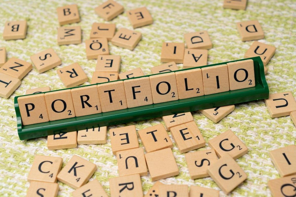 stockphoto van scrabble met het woord portfolio
